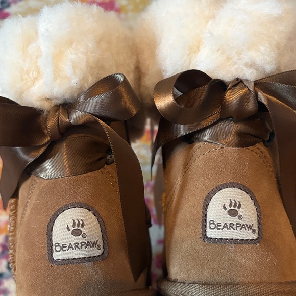 BearPaw Brown Boots with Cream Fur and Ribbon - Picture 6 of 6